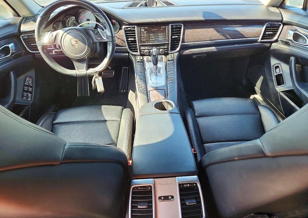 2015 PORSCHE PANAMERA