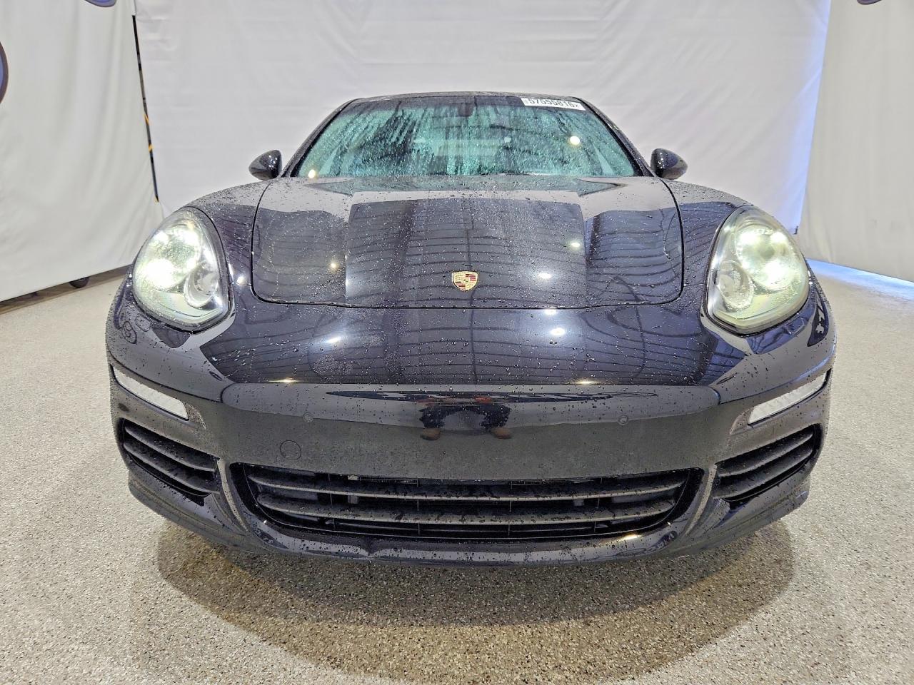 2015 PORSCHE PANAMERA