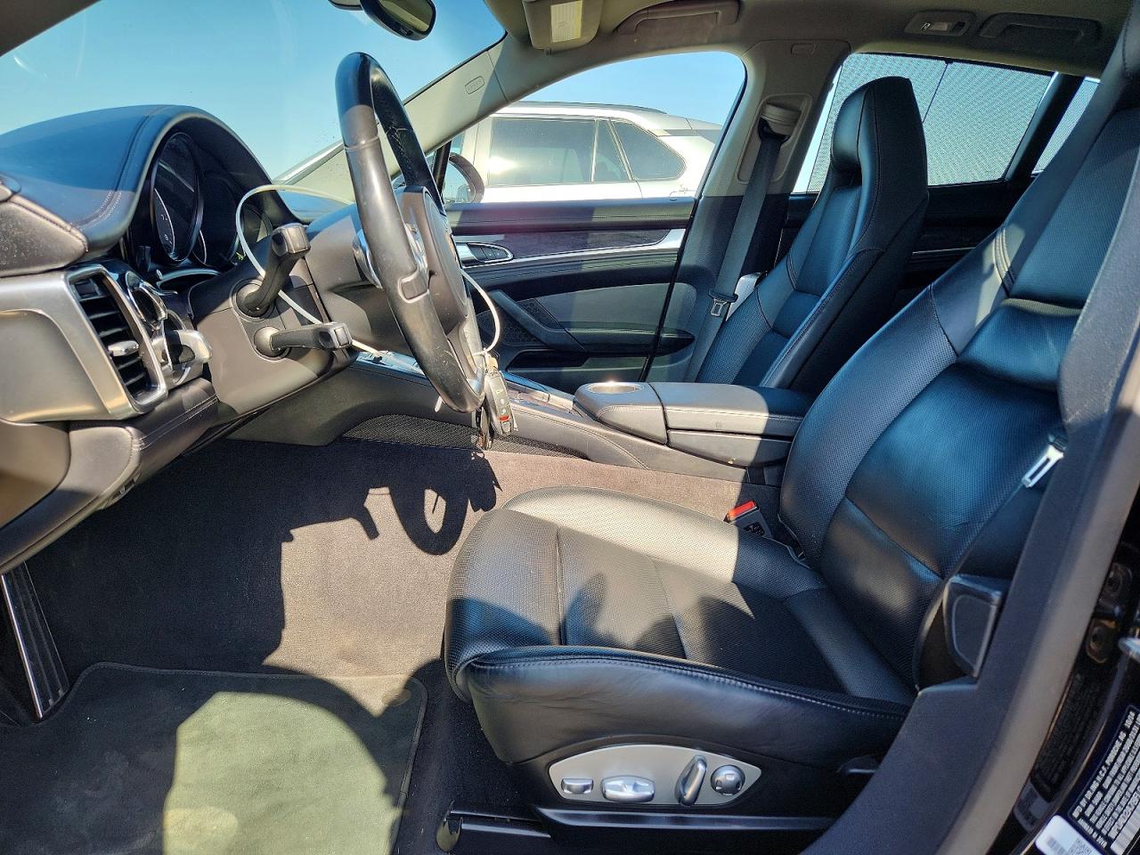 2015 PORSCHE PANAMERA