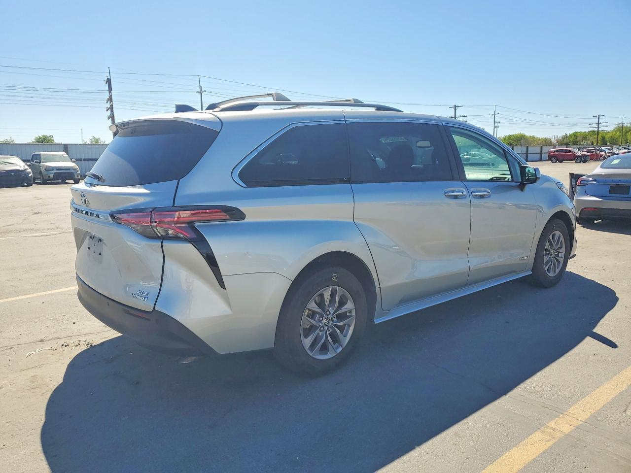 2021 TOYOTA SIENNA