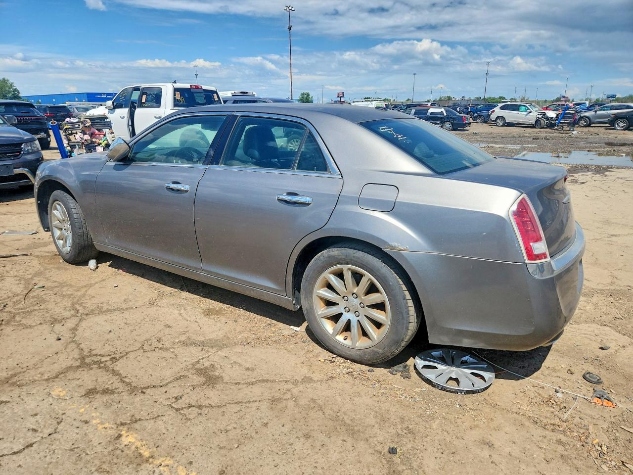 2011 CHRYSLER 300