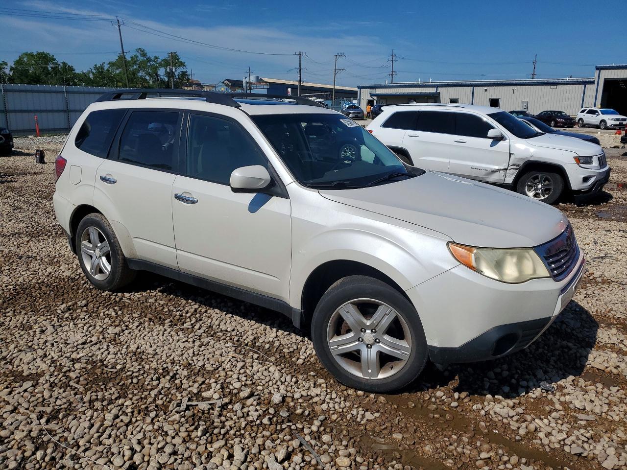 2010 SUBARU FORESTER