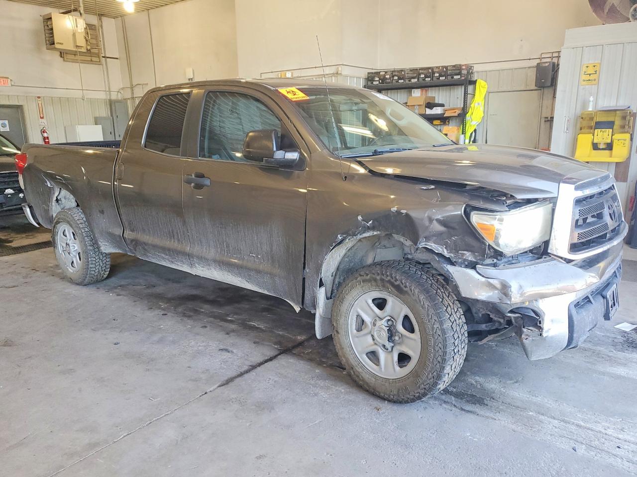 2011 TOYOTA TUNDRA