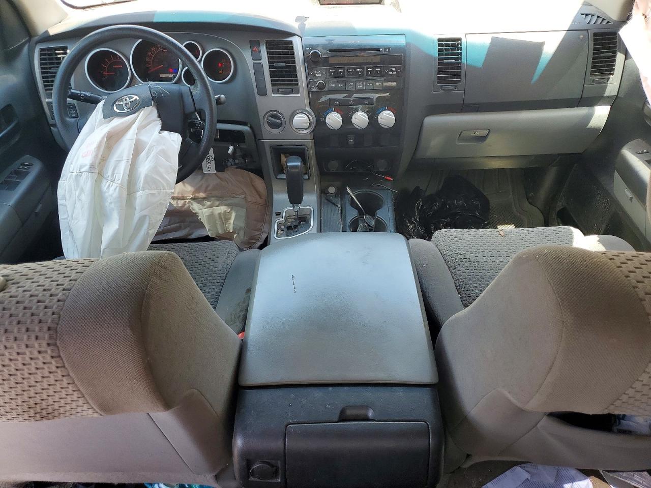 2011 TOYOTA TUNDRA