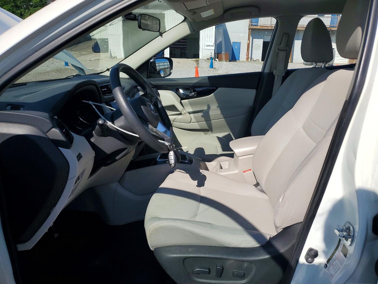 2017 NISSAN ROGUE