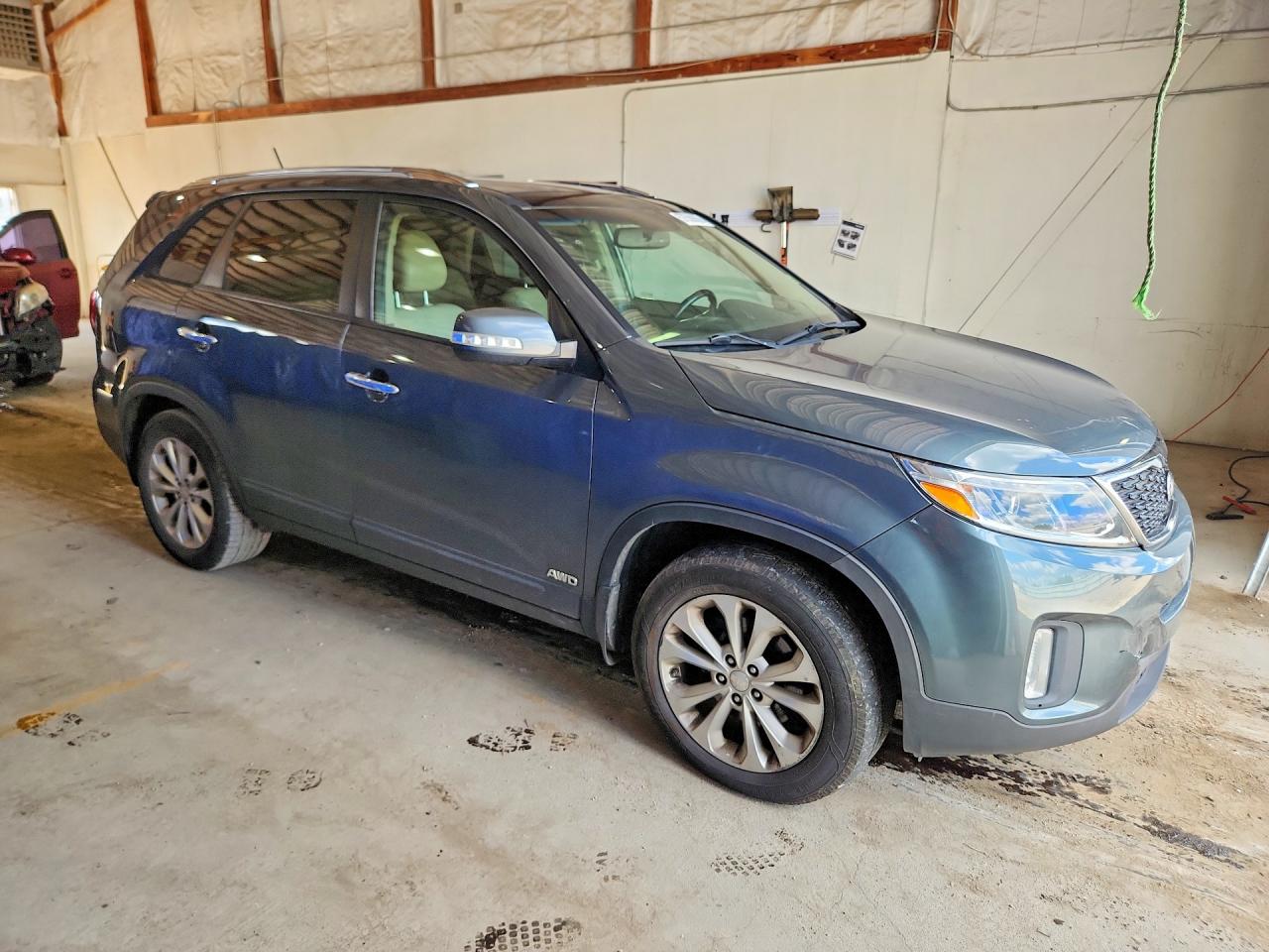 2014 KIA SORENTO