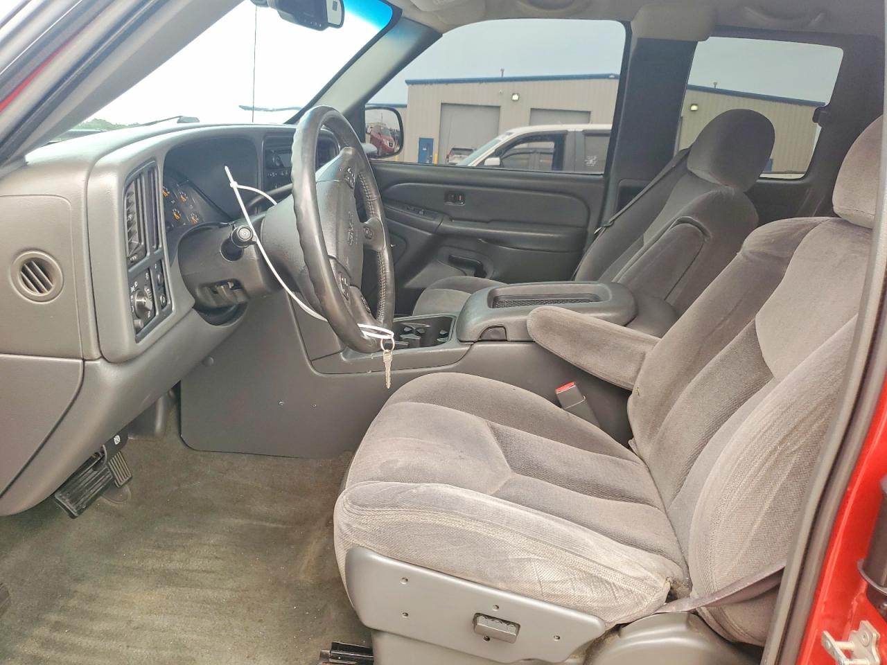 2004 GMC SIERRA