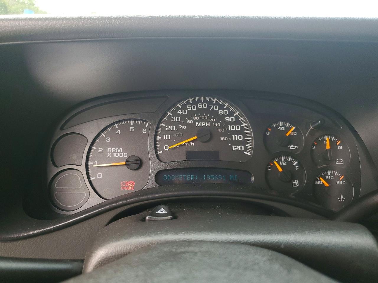 2004 GMC SIERRA