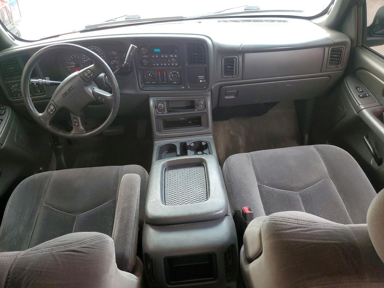 2004 GMC SIERRA