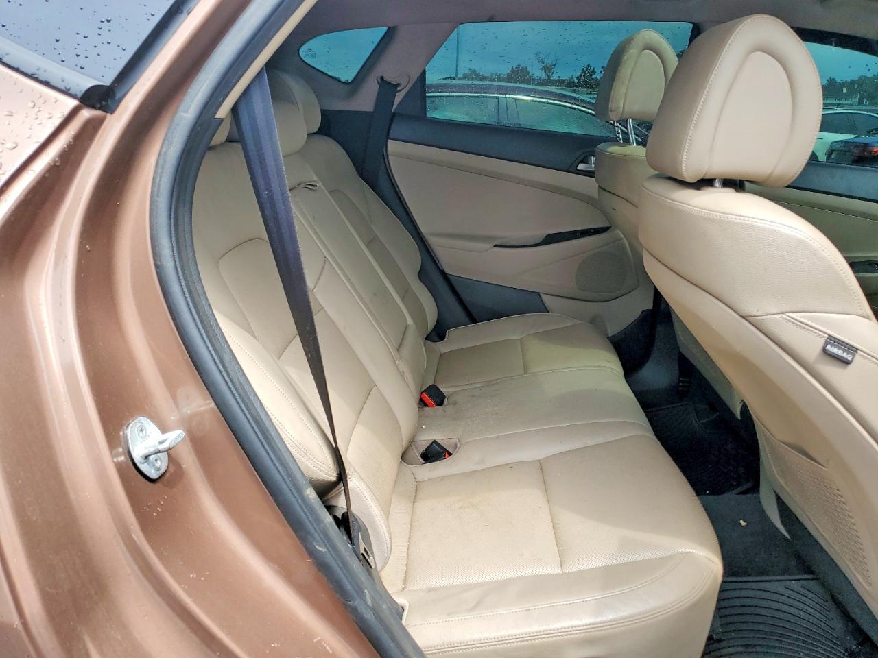 2016 HYUNDAI TUCSON