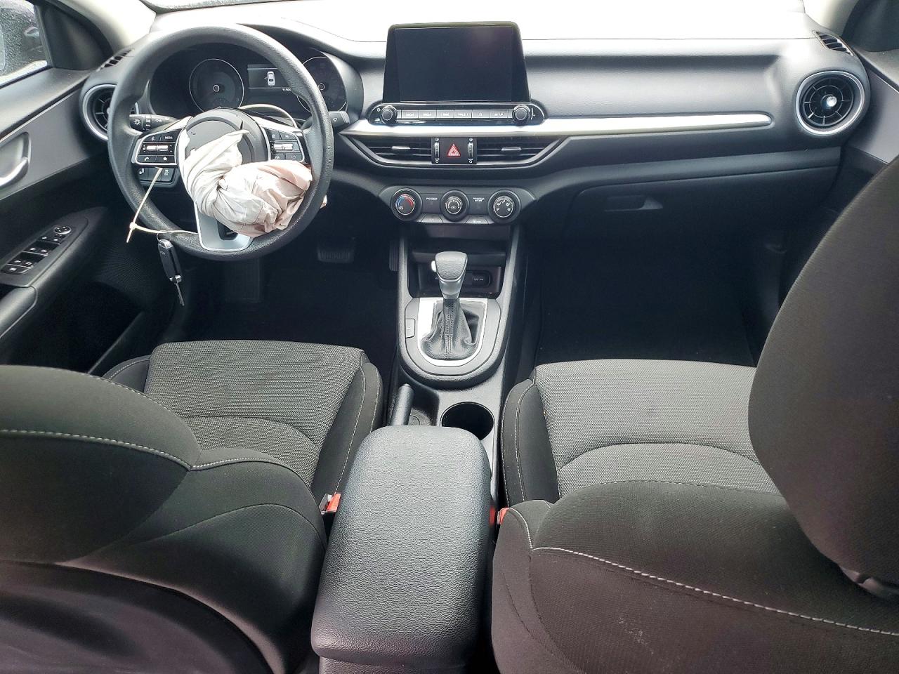 2023 KIA FORTE