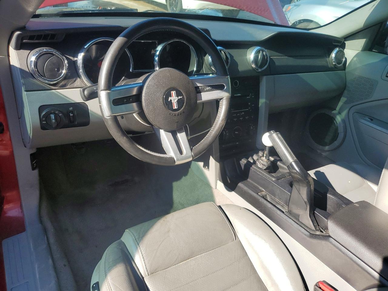 2005 FORD MUSTANG