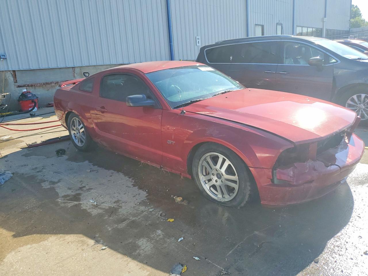 2005 FORD MUSTANG