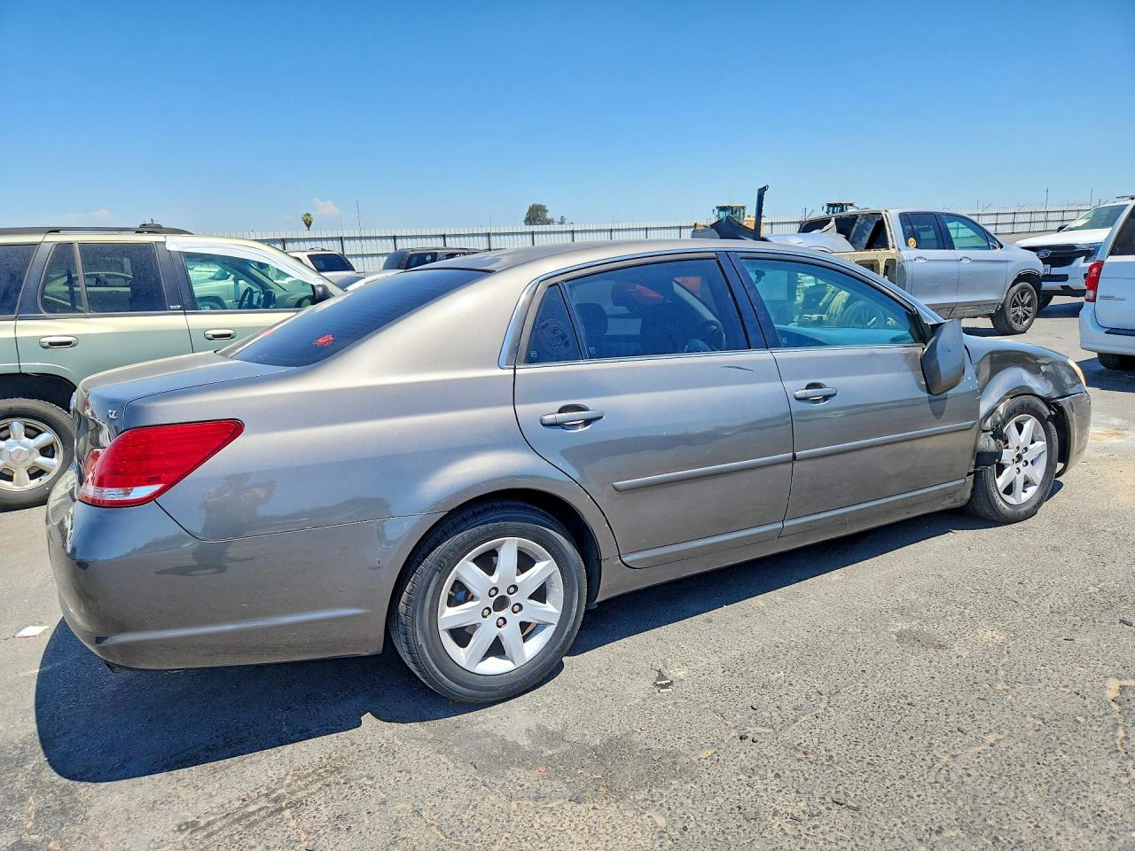 2007 TOYOTA AVALON