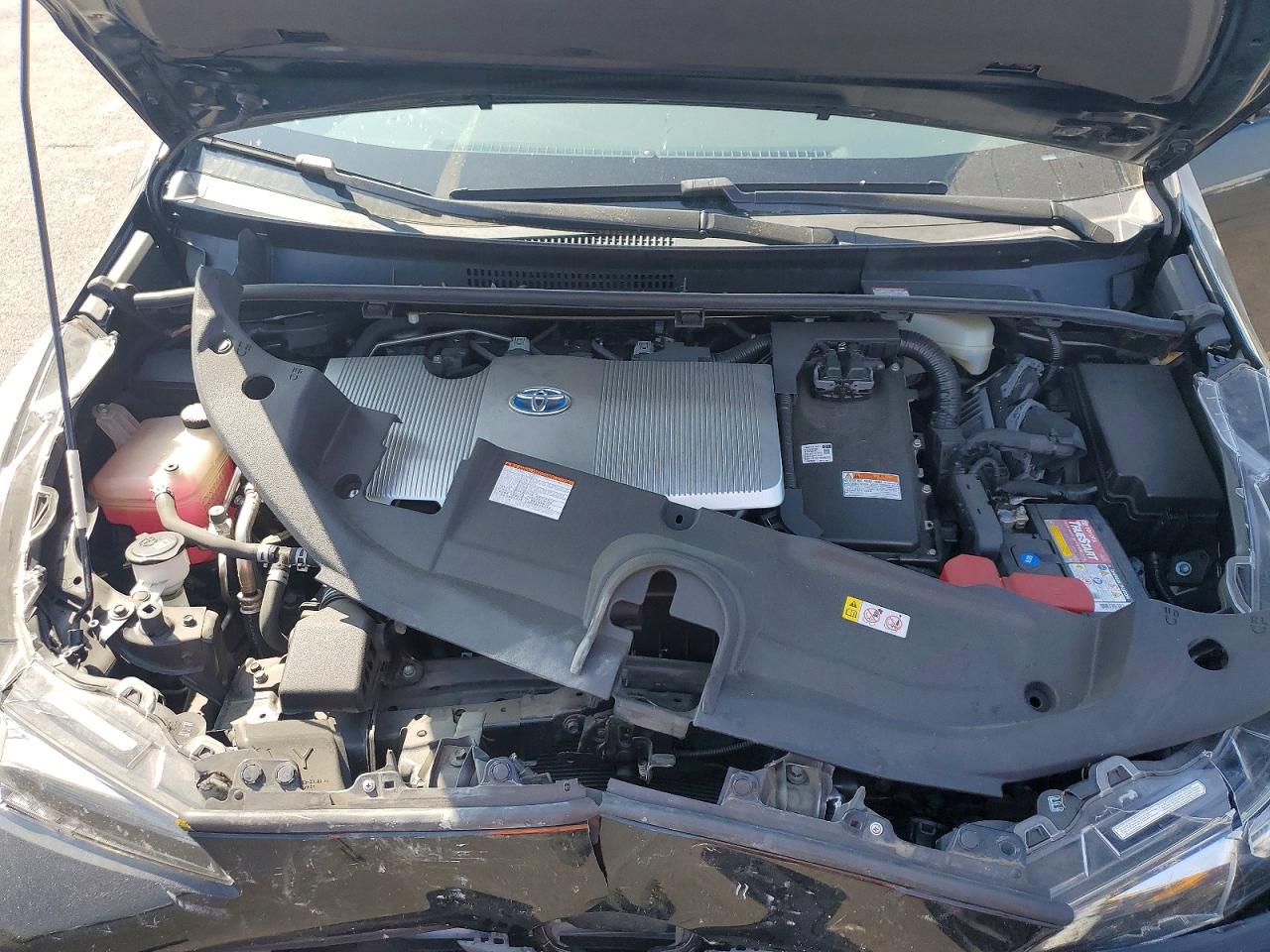 2019 TOYOTA PRIUS