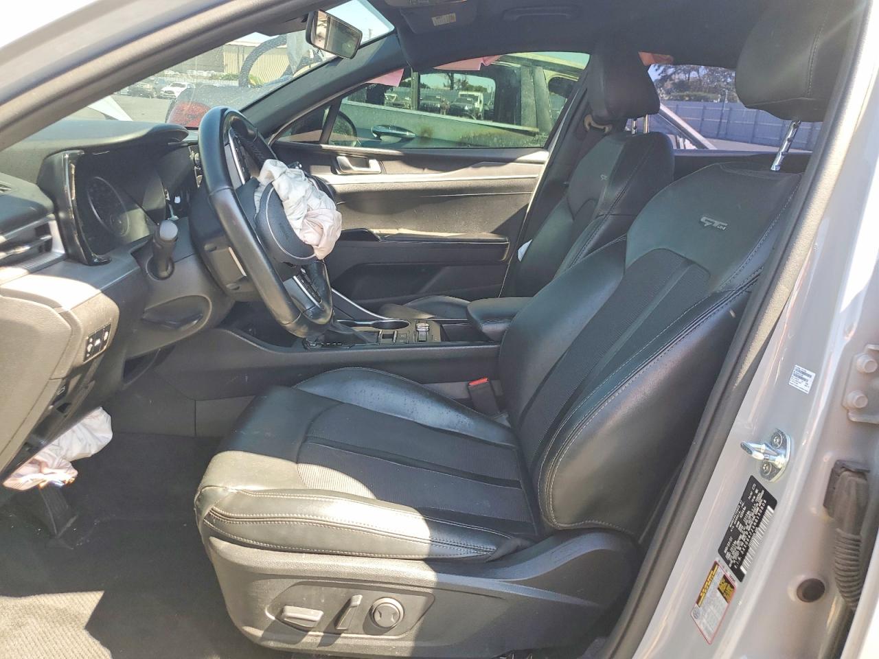 2022 KIA K5