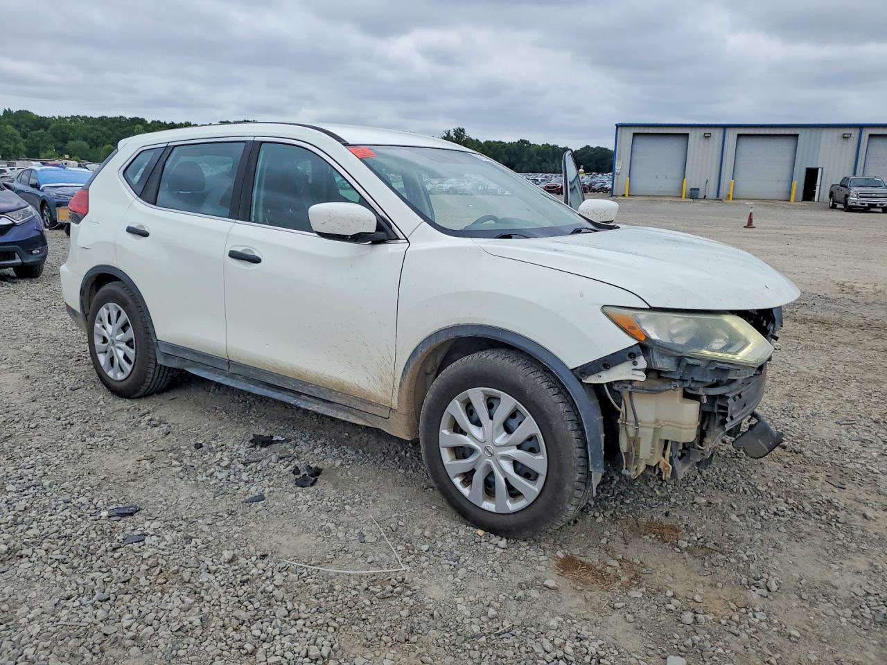 2017 NISSAN ROGUE