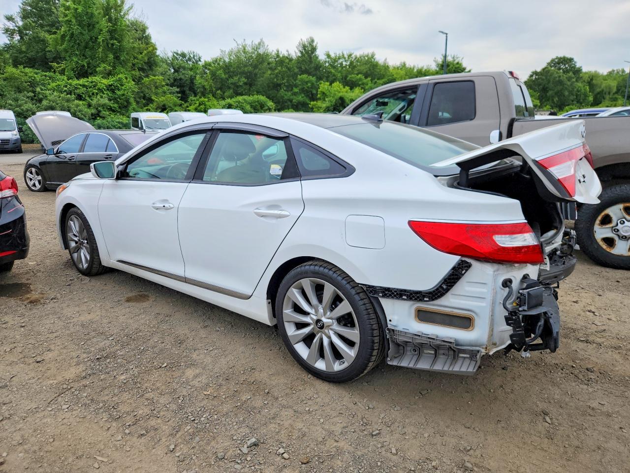 2016 HYUNDAI AZERA