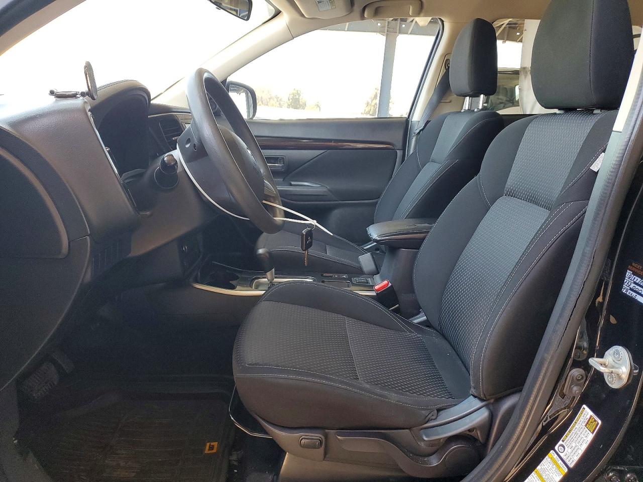 2020 MITSUBISHI OUTLANDER