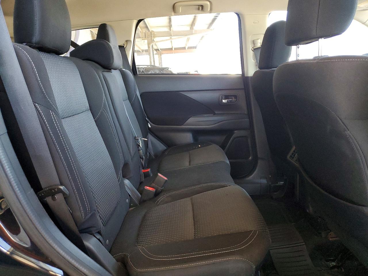 2020 MITSUBISHI OUTLANDER