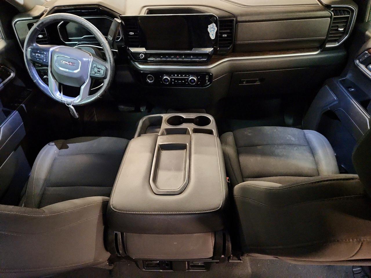 2022 GMC SIERRA