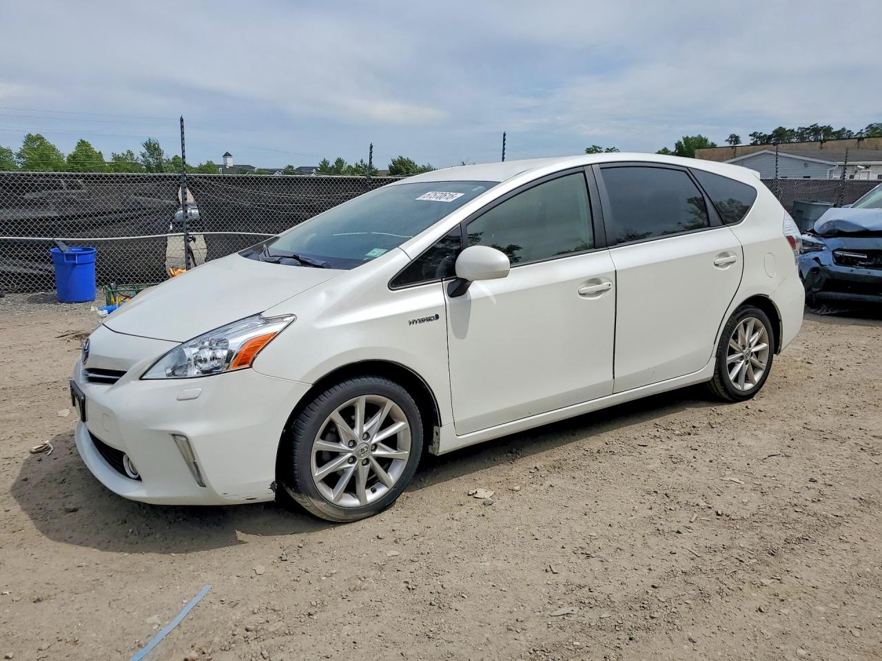2014 TOYOTA PRIUS