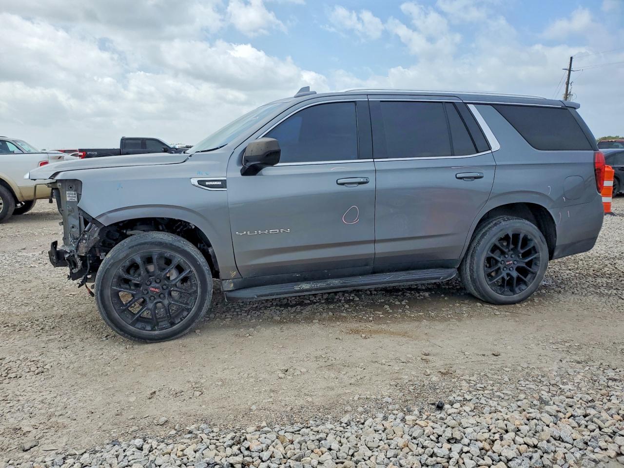 2022 GMC YUKON