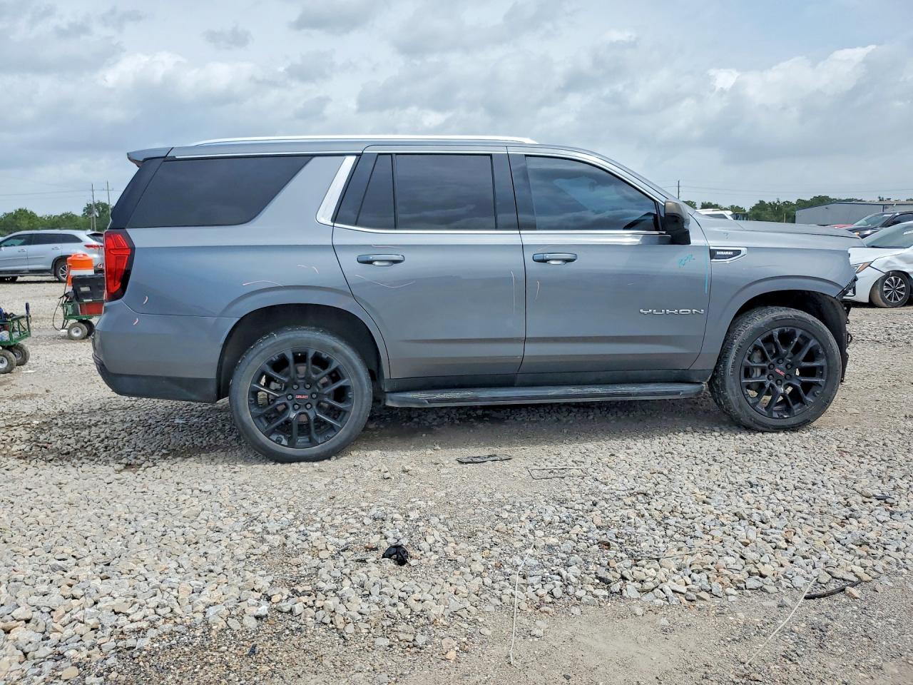2022 GMC YUKON