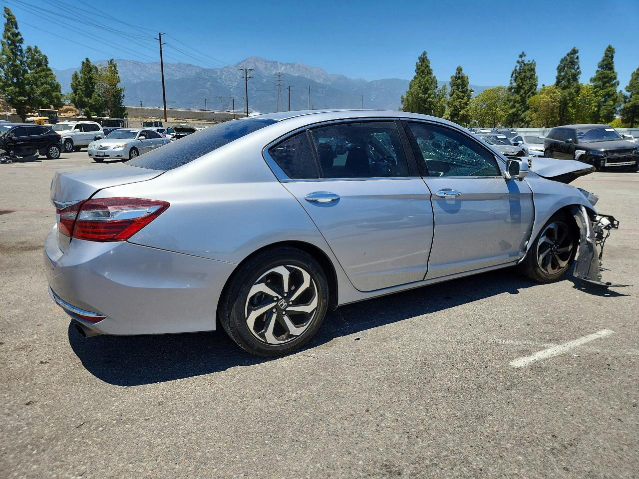 2017 HONDA ACCORD