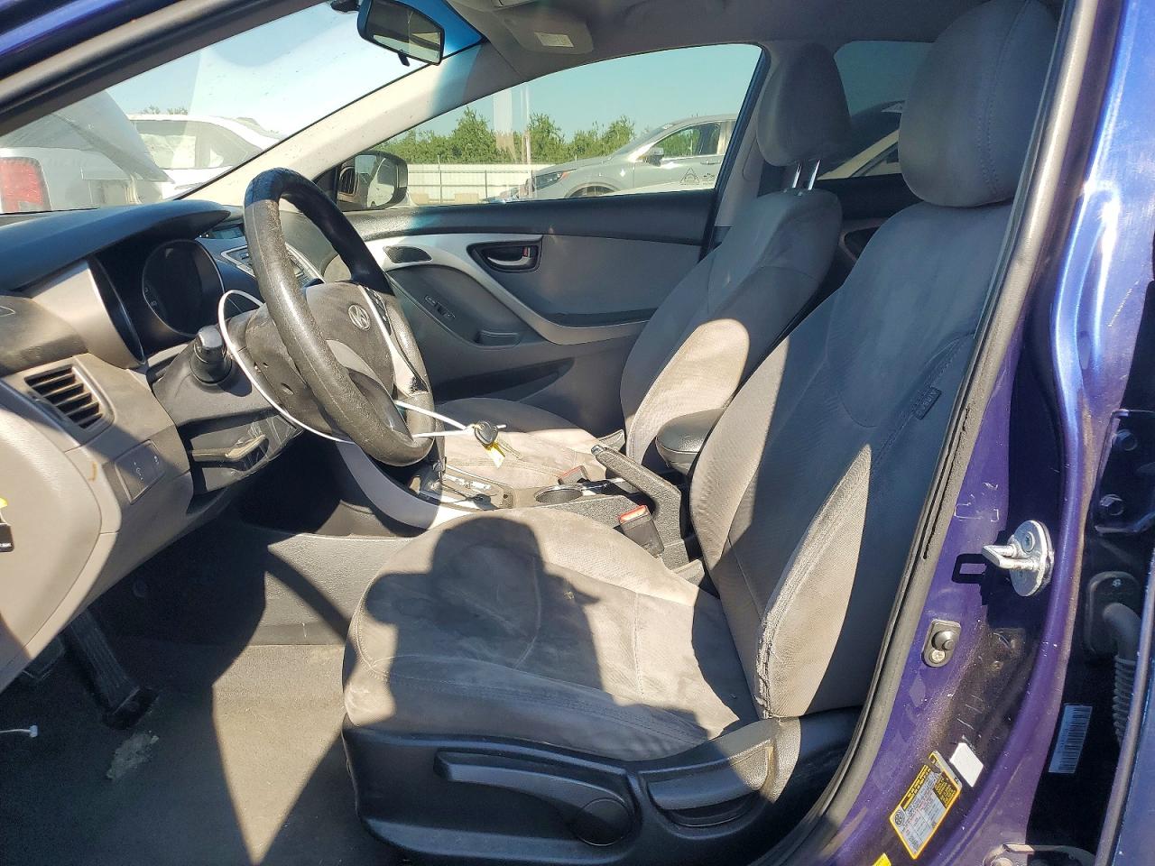 2011 HYUNDAI ELANTRA
