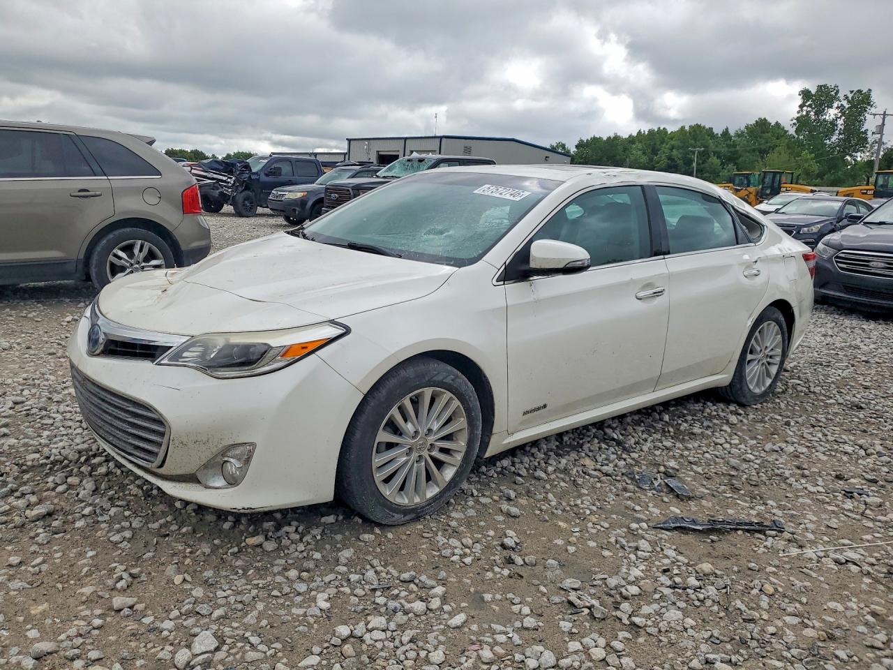 2014 TOYOTA AVALON