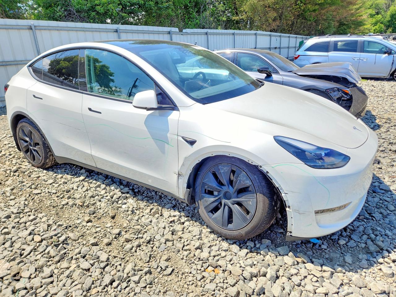 2024 TESLA MODEL Y