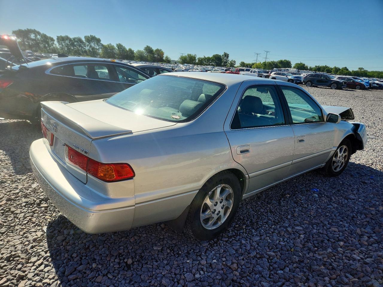 2000 TOYOTA CAMRY