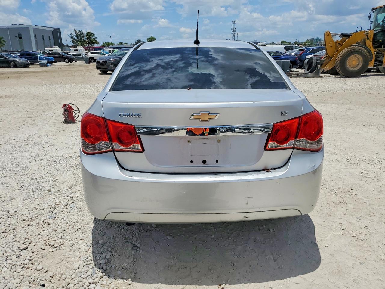 2011 CHEVROLET CRUZE