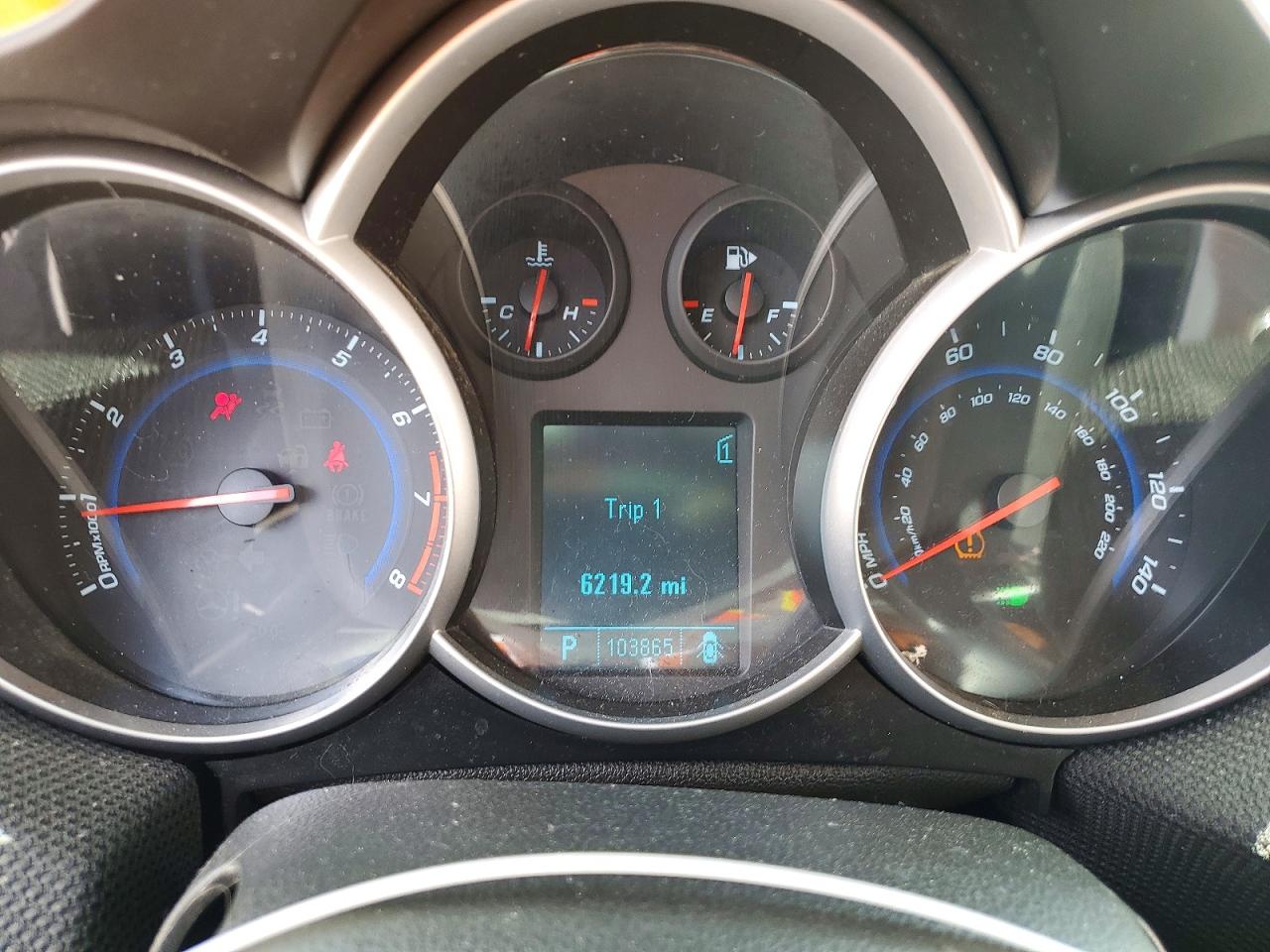 2011 CHEVROLET CRUZE