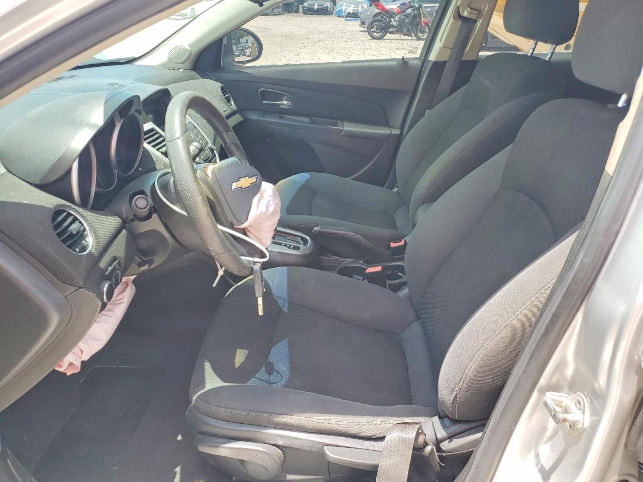 2011 CHEVROLET CRUZE