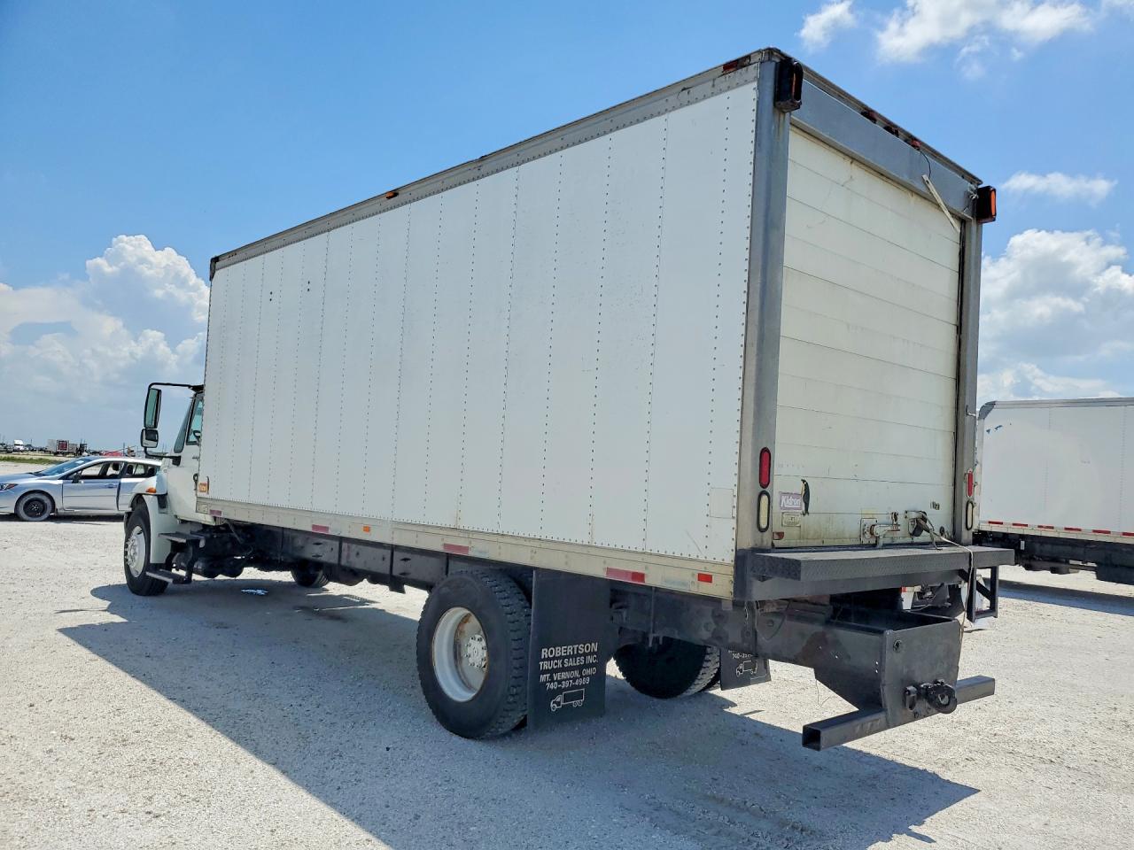 2013 INTERNATIONAL 4000 SERIE