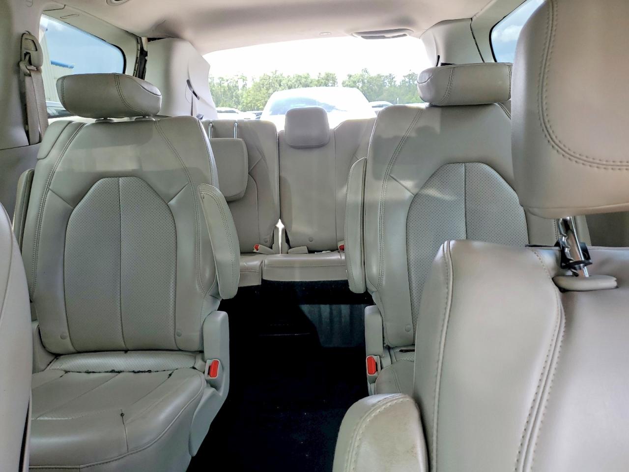 2021 CHRYSLER MINIVAN