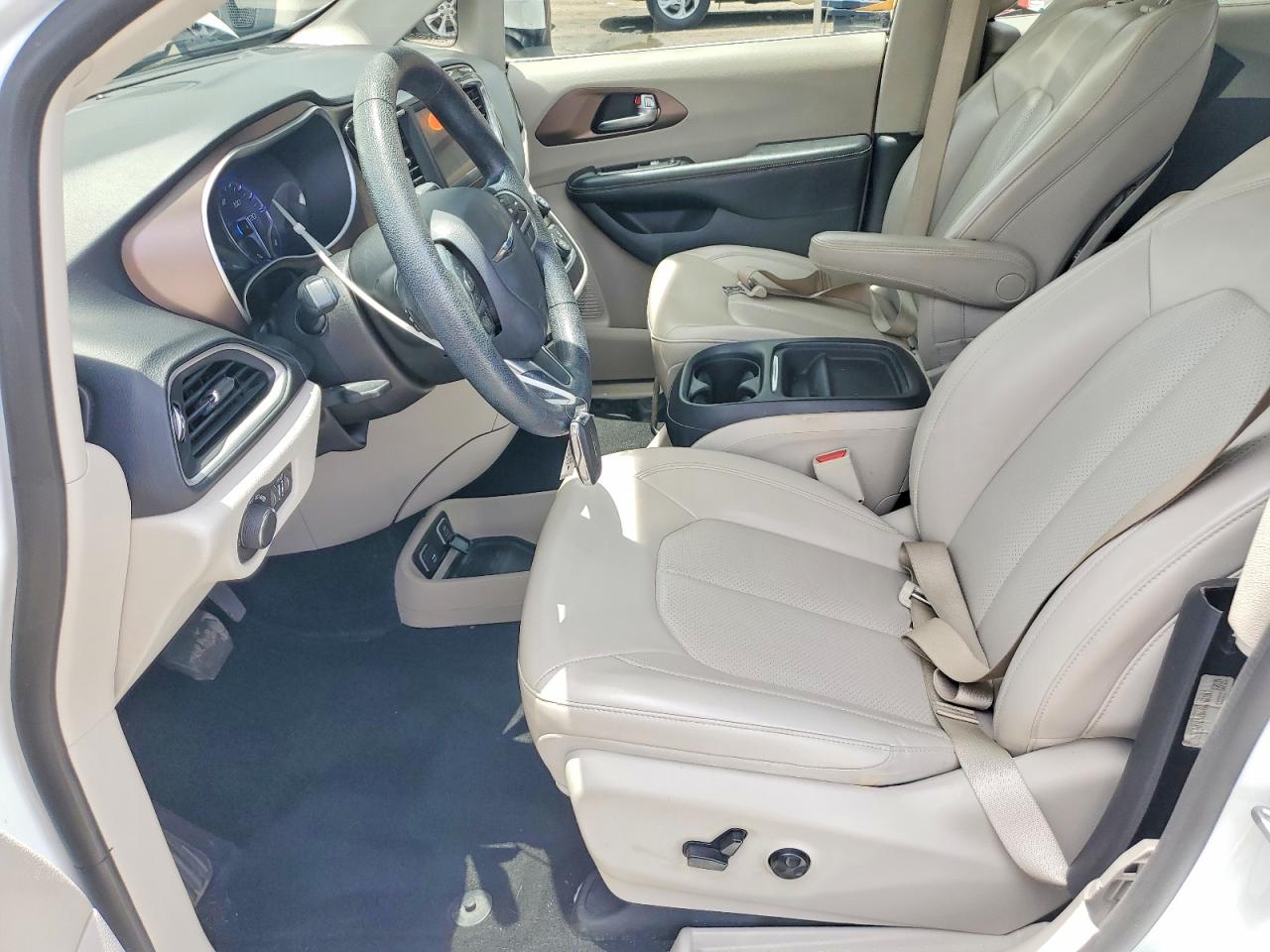 2021 CHRYSLER MINIVAN