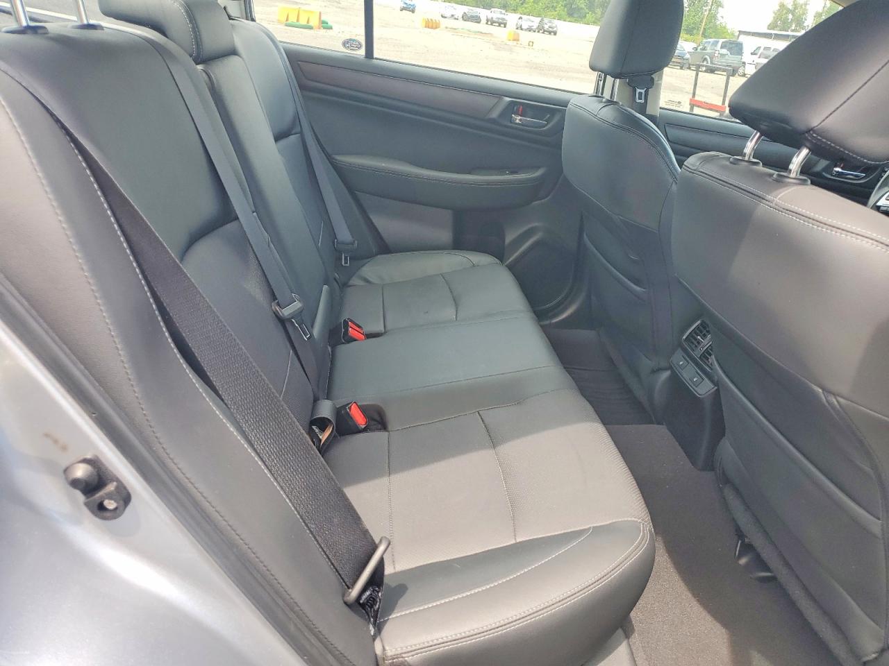 2016 SUBARU LEGACY