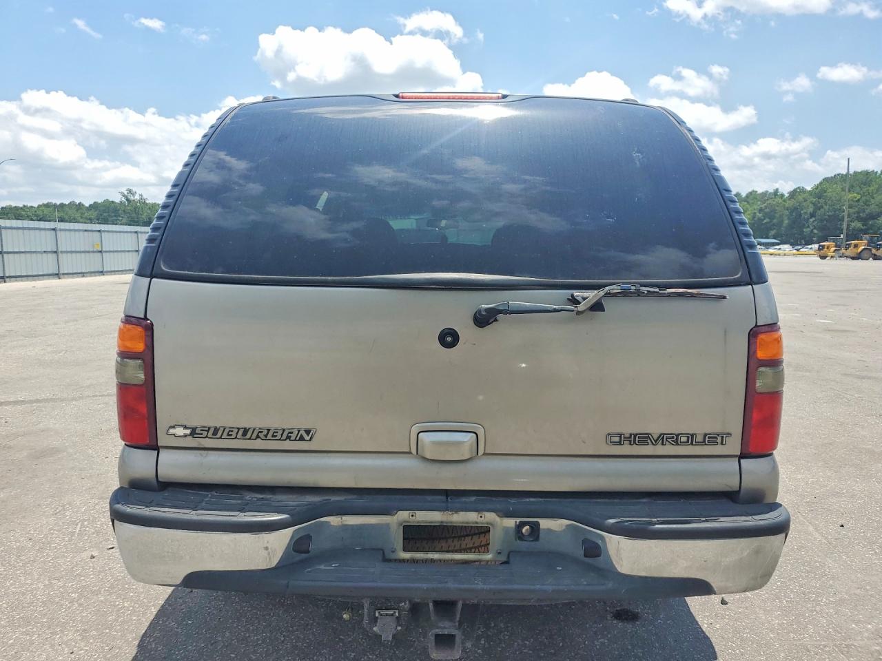 2002 CHEVROLET SUBURBAN