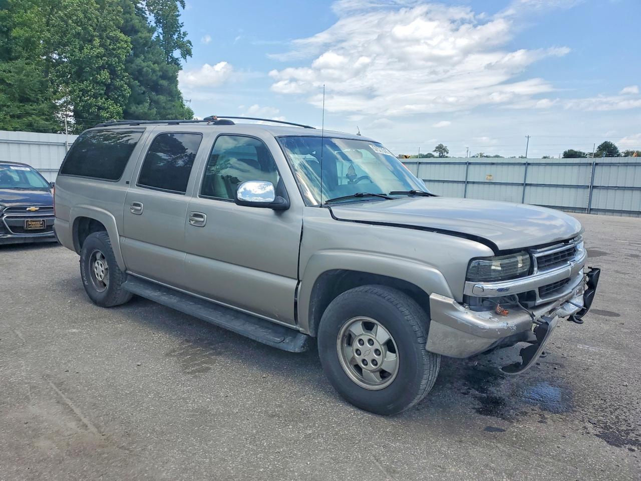 2002 CHEVROLET SUBURBAN