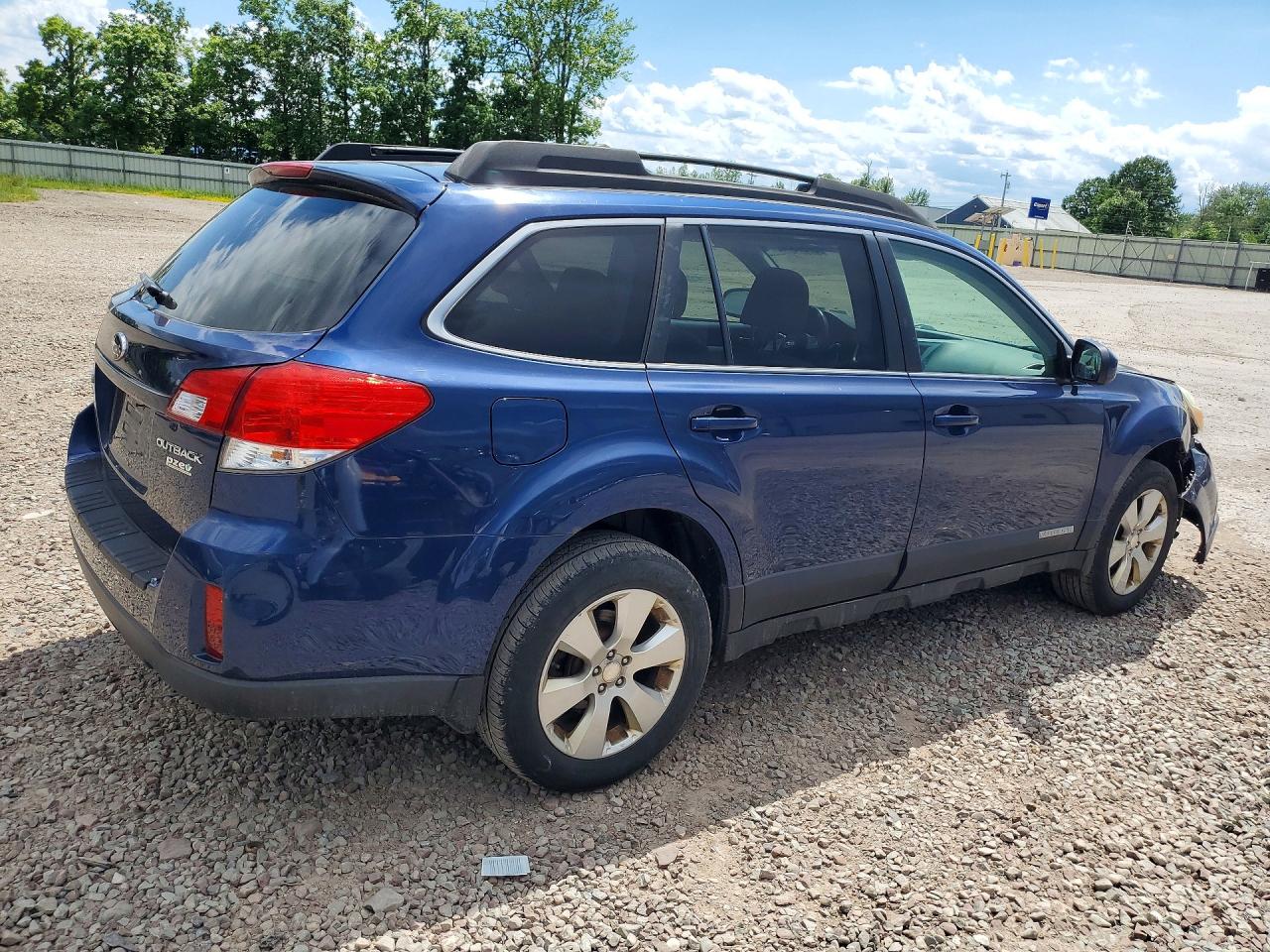 2010 SUBARU OUTBACK