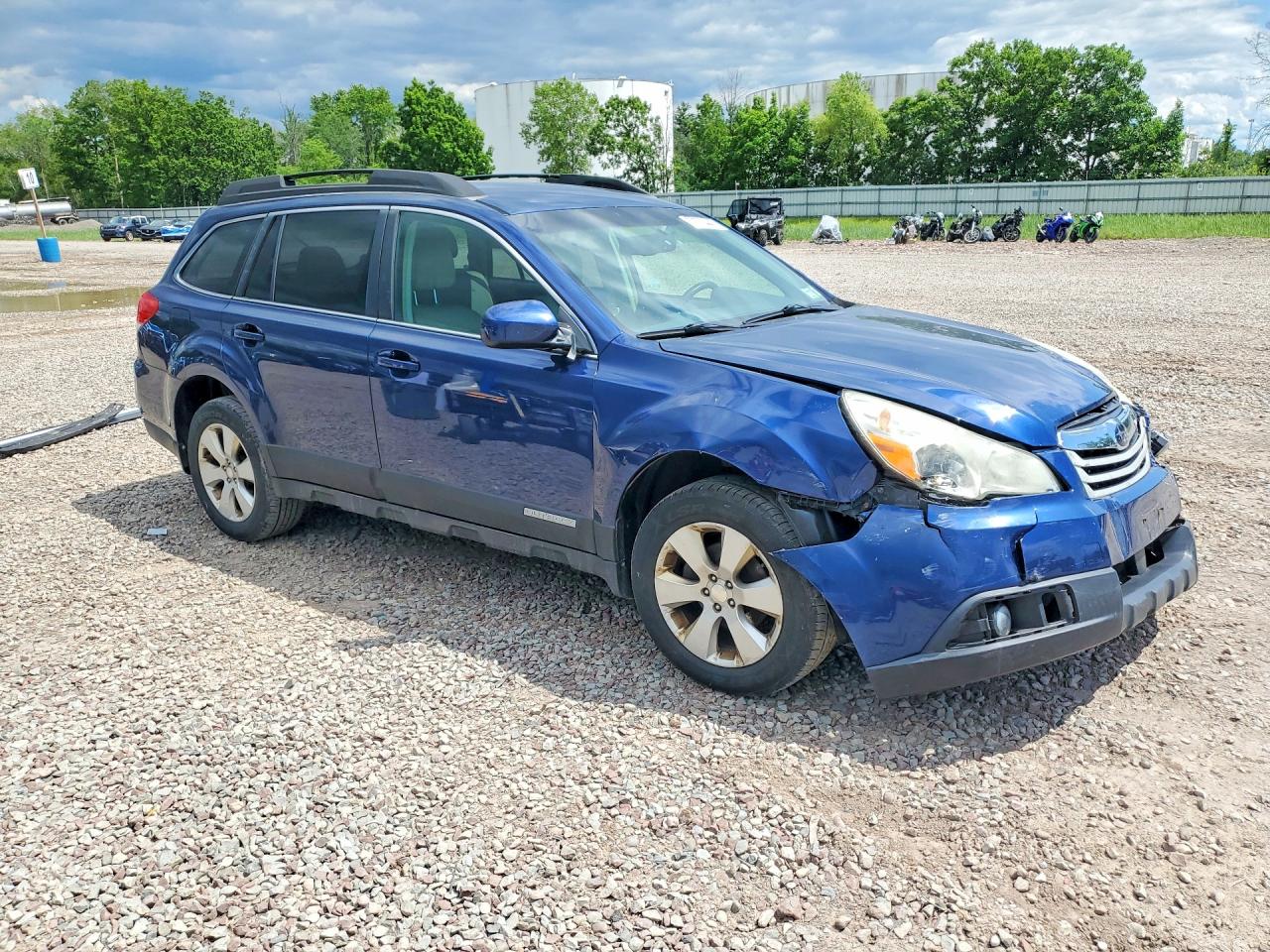 2010 SUBARU OUTBACK