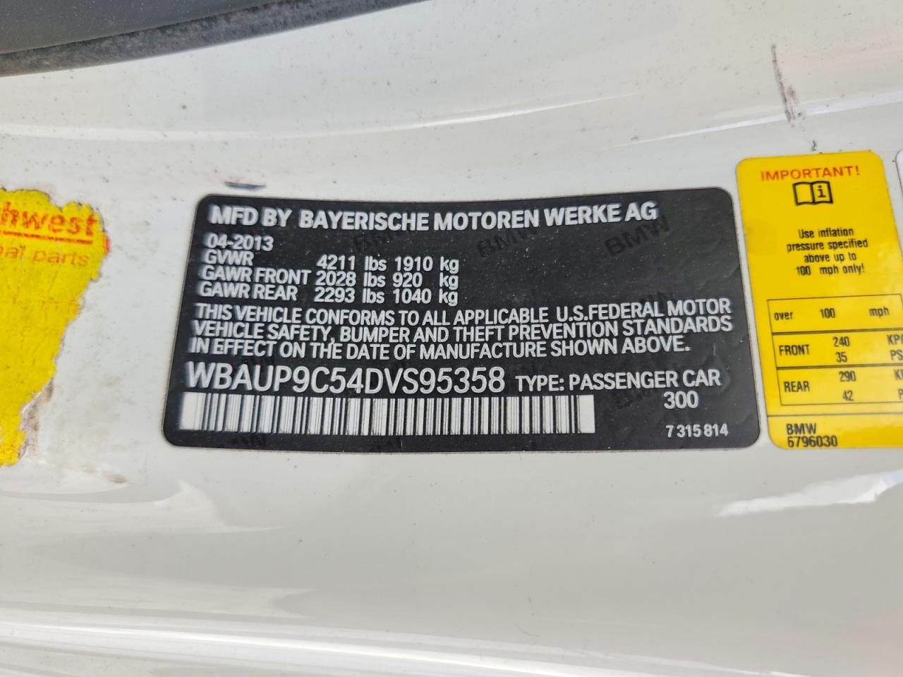 2013 BMW 1 SERIES