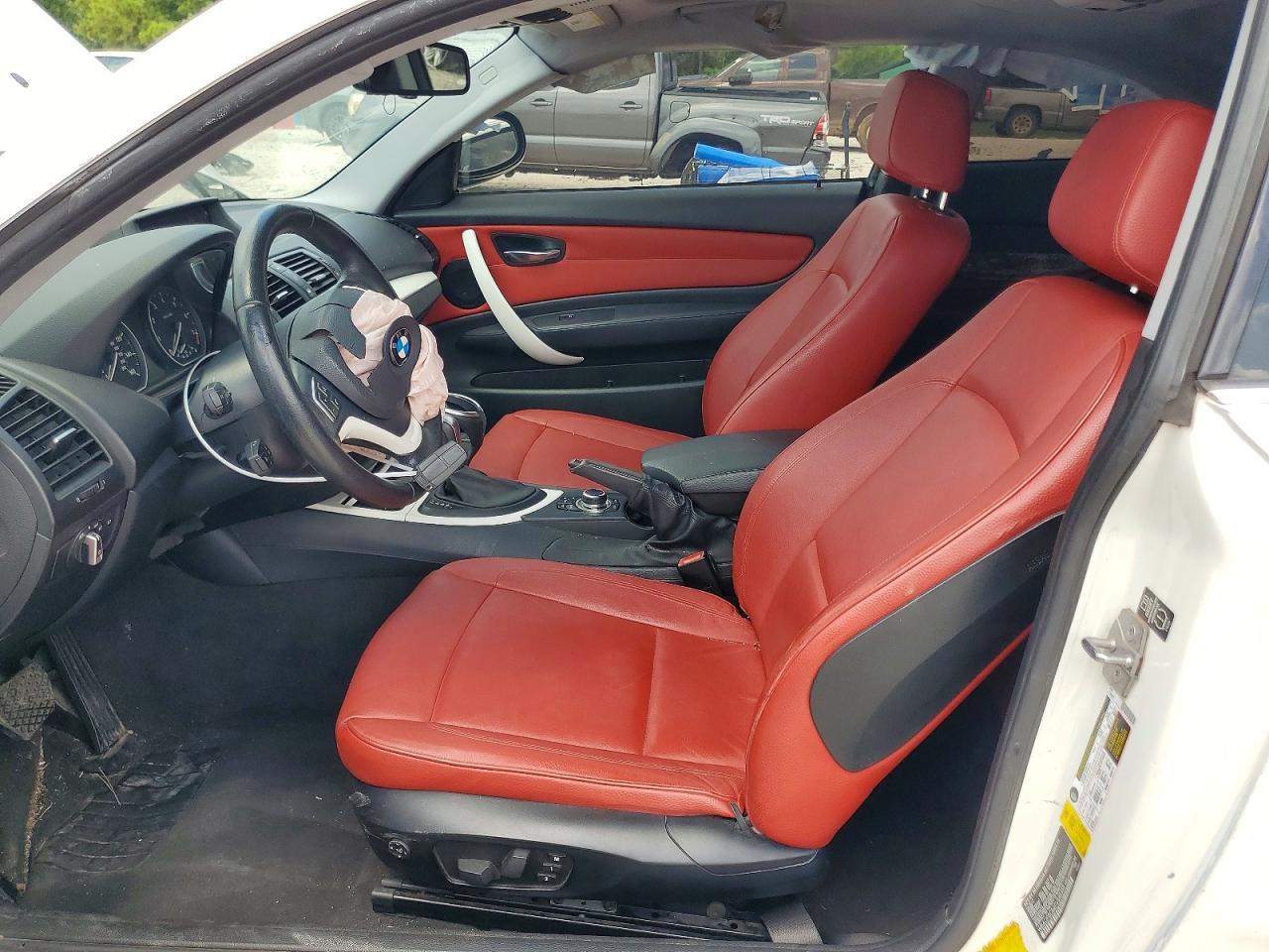 2013 BMW 1 SERIES