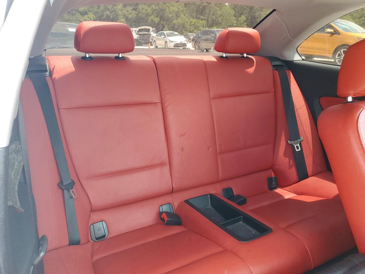 2013 BMW 1 SERIES