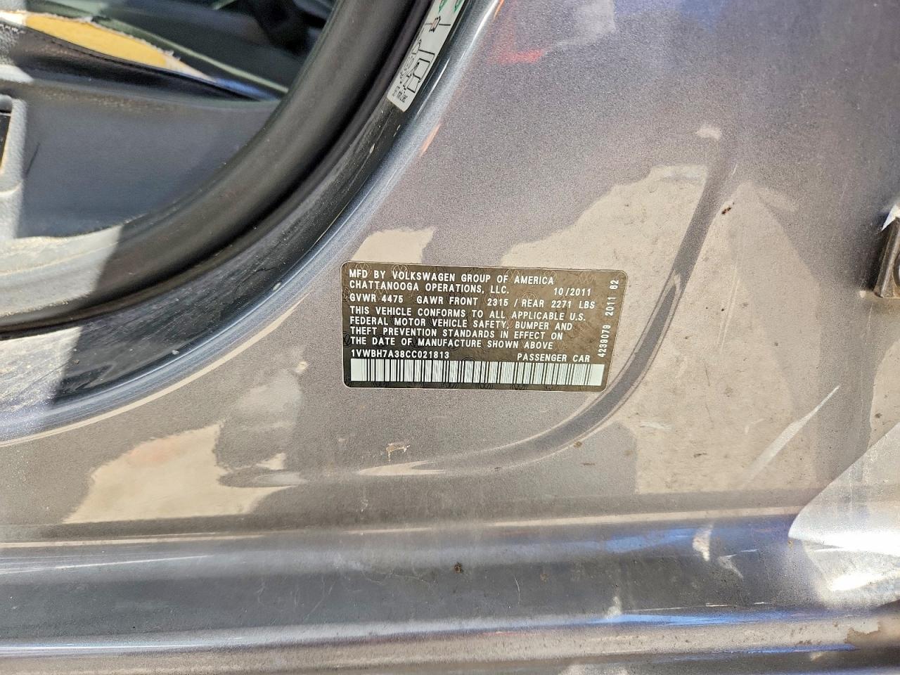 2012 VOLKSWAGEN PASSAT