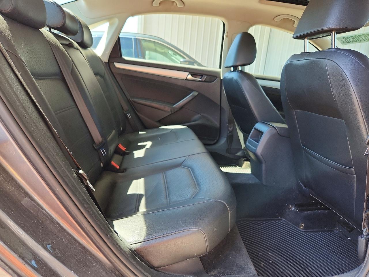 2012 VOLKSWAGEN PASSAT