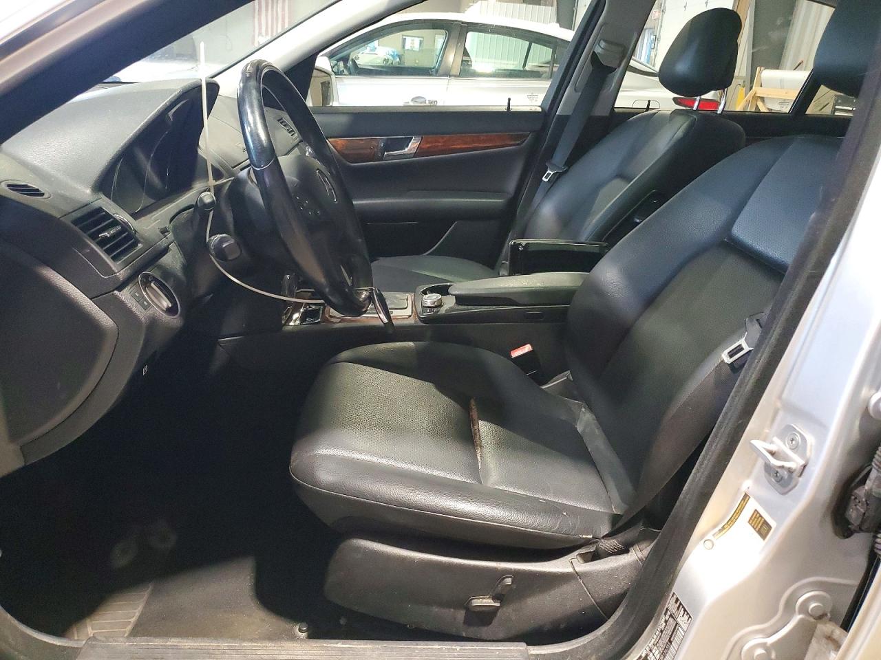 2011 MERCEDES-BENZ C-CLASS